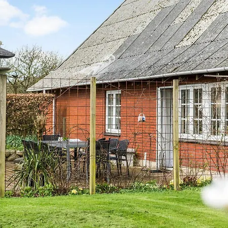 In With Wifi 別荘 *